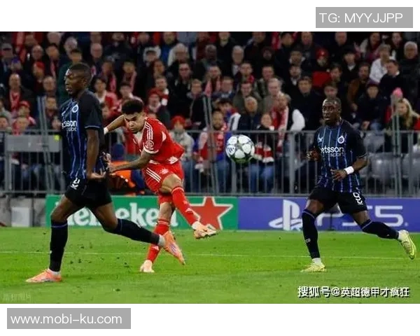 迪亚斯闪耀巴黎赛场双响入账赛季数据惊人17场11球5助助力球队争冠